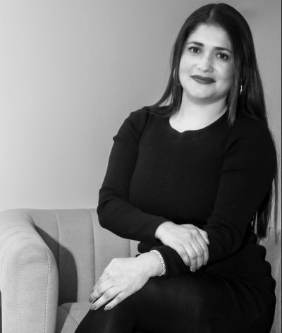 VIVIAN AYALA